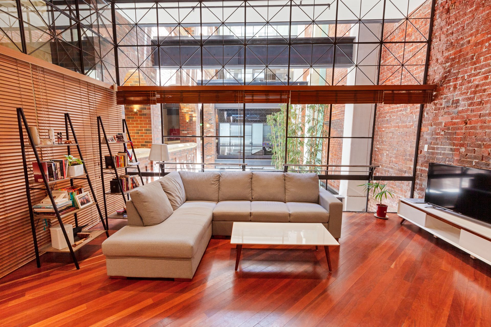 Real Estate For Sale 9/82 King Street Perth , WA