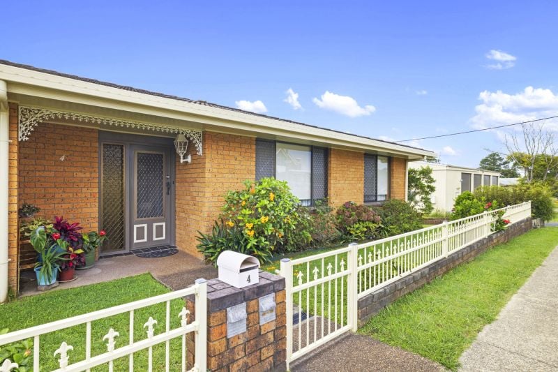 Real Estate For Sale 4/2 Bowra Street Urunga , NSW