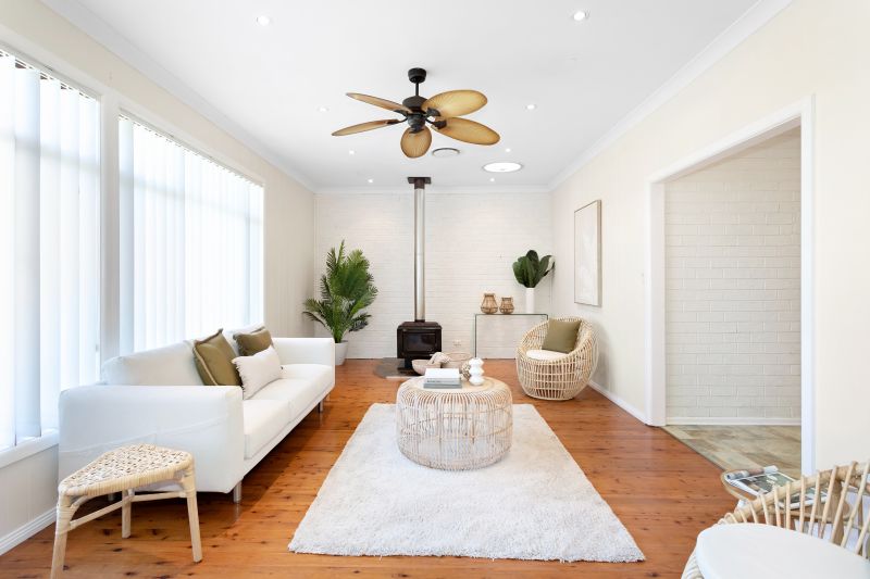 Real Estate For Sale 18 Cornish Avenue Killarney Vale , NSW