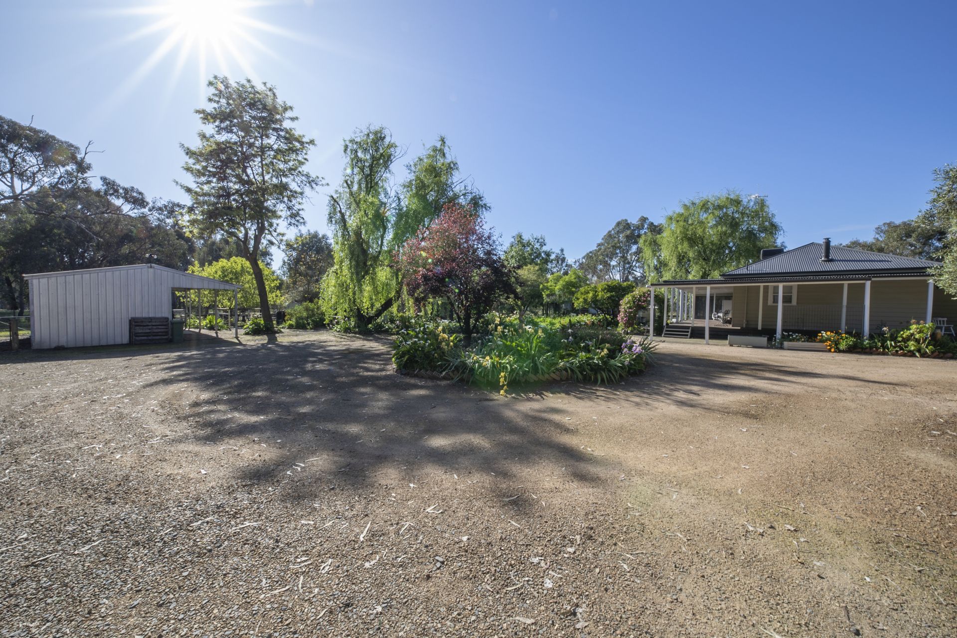 1875 Samaria Road, MOORNGAG Living Here Benalla