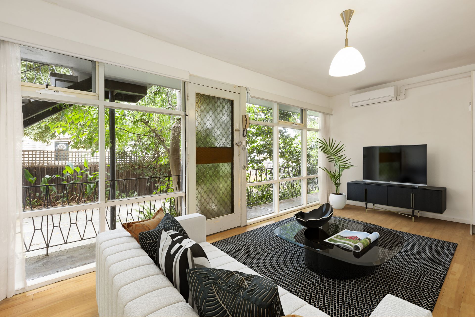 Real Estate For Sale 7/33 Woolton Avenue Thornbury , VIC