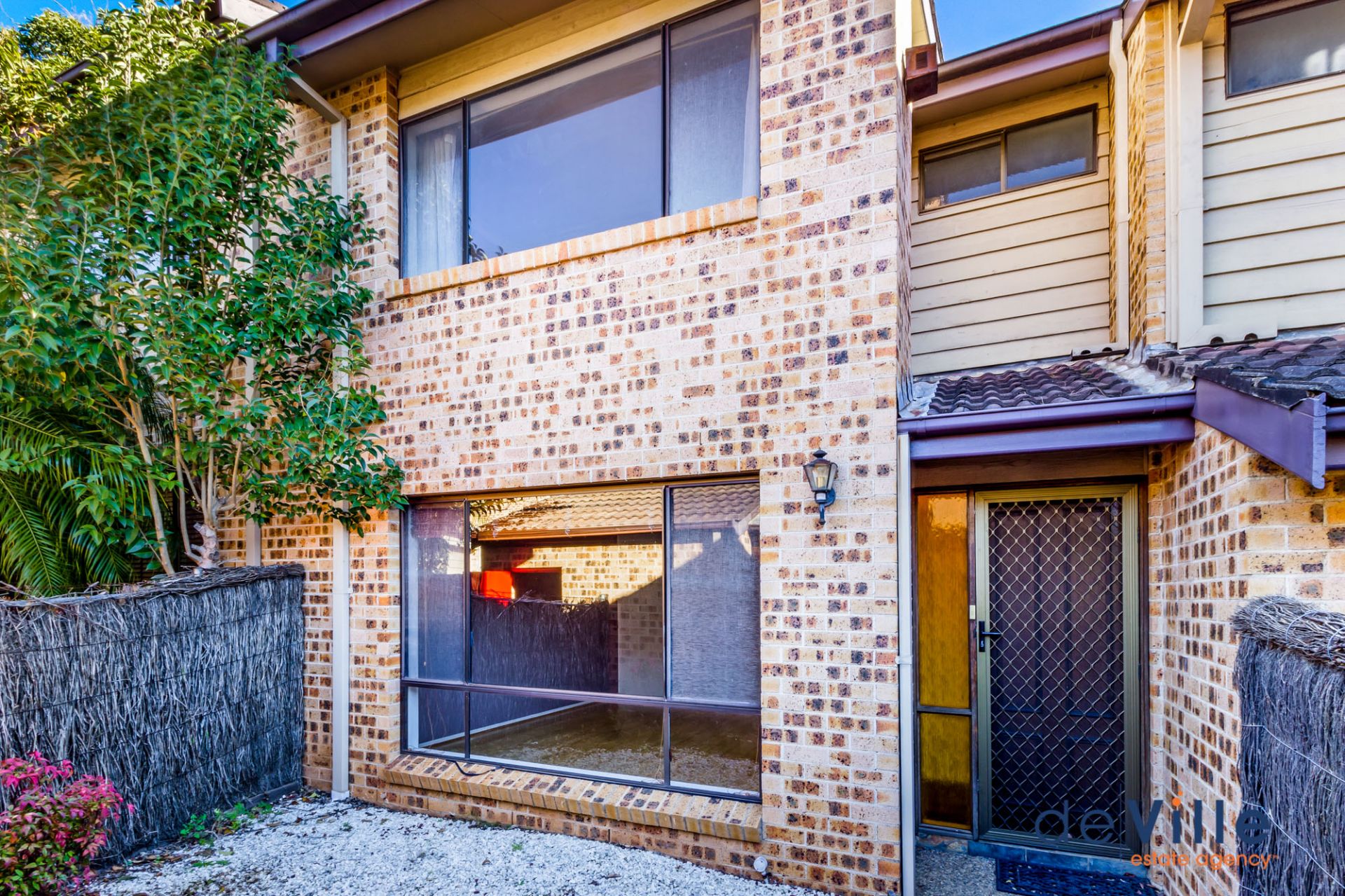 12/6 Edward Street, Baulkham Hills deVille Estate Agency