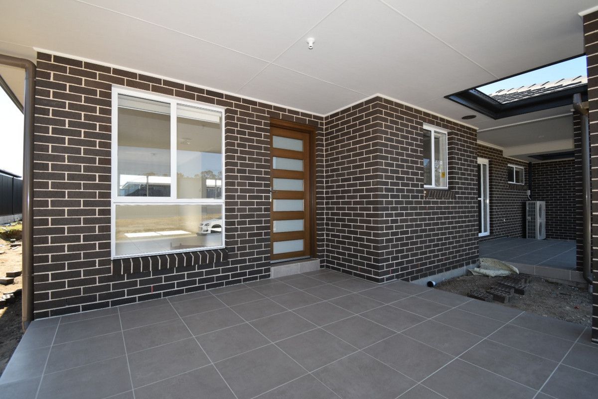 Real Estate For Lease 7 Musgrave Street Spring Farm , NSW