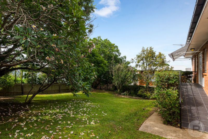 44 Garfield Drive, Paddington Place Property