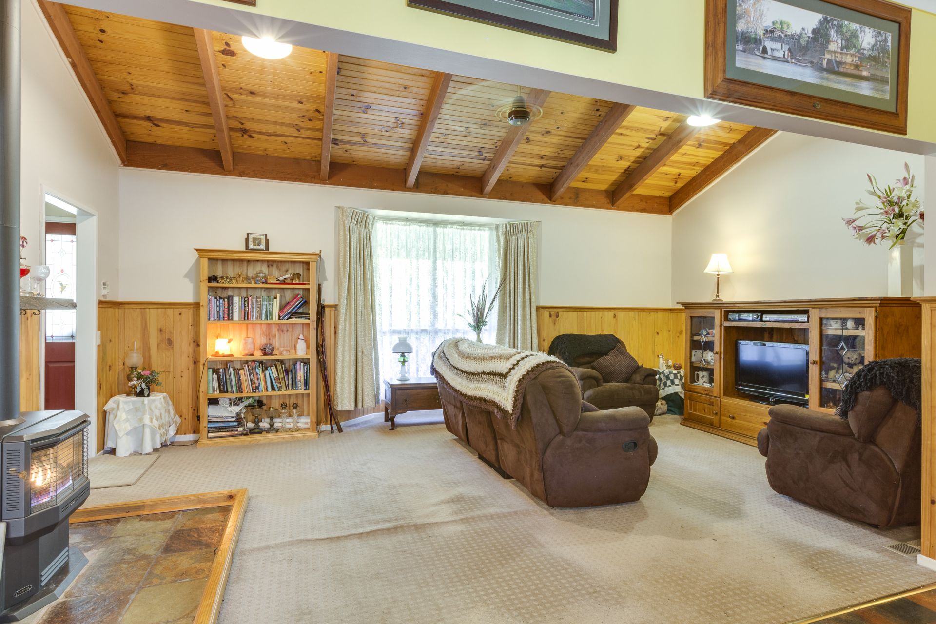 43 Cowans Drive, Dales Creek Sweeney Estate Agents