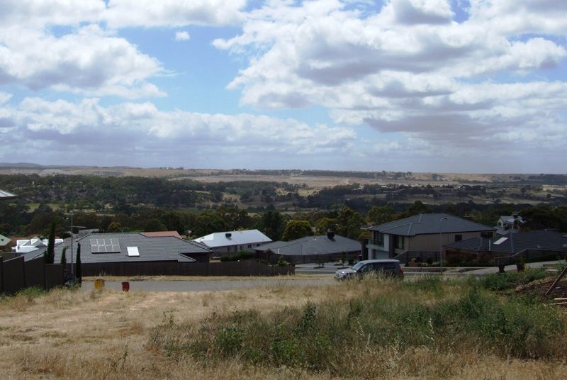 3 Golfers Nook, Bacchus Marsh Sweeney Estate Agents