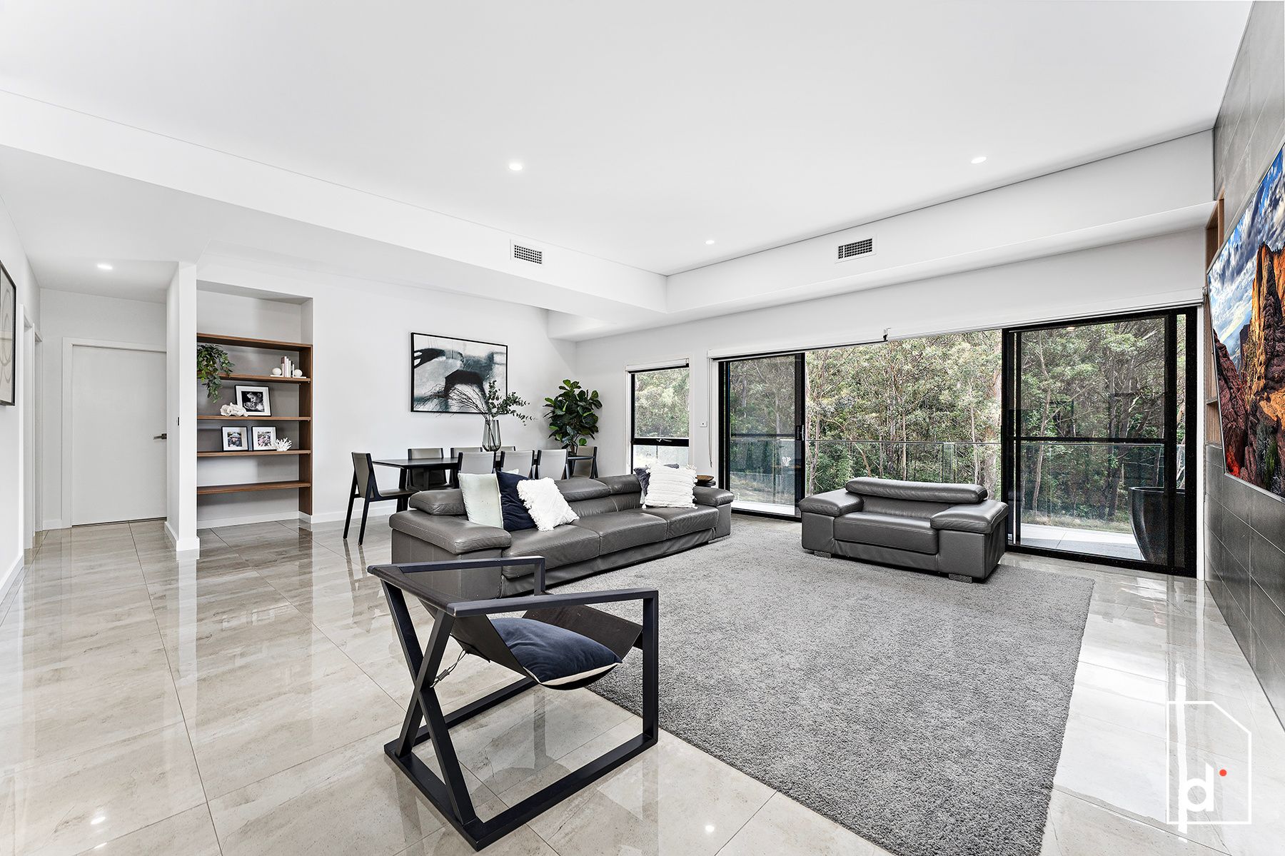 Sold property 1600000 for 45 Redgum Forest Way Figtree , NSW 2525