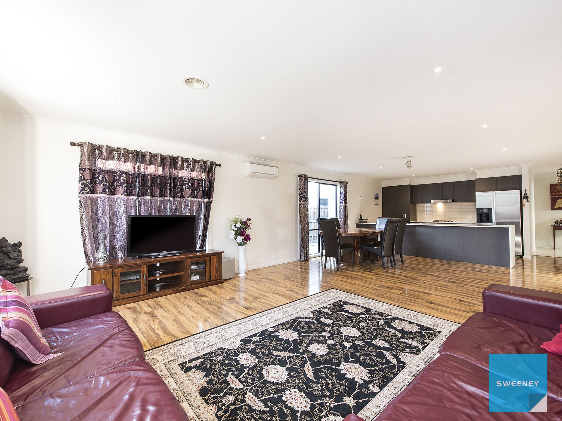 11 Florida Court, BURNSIDE HEIGHTS Sweeney Estate Agents