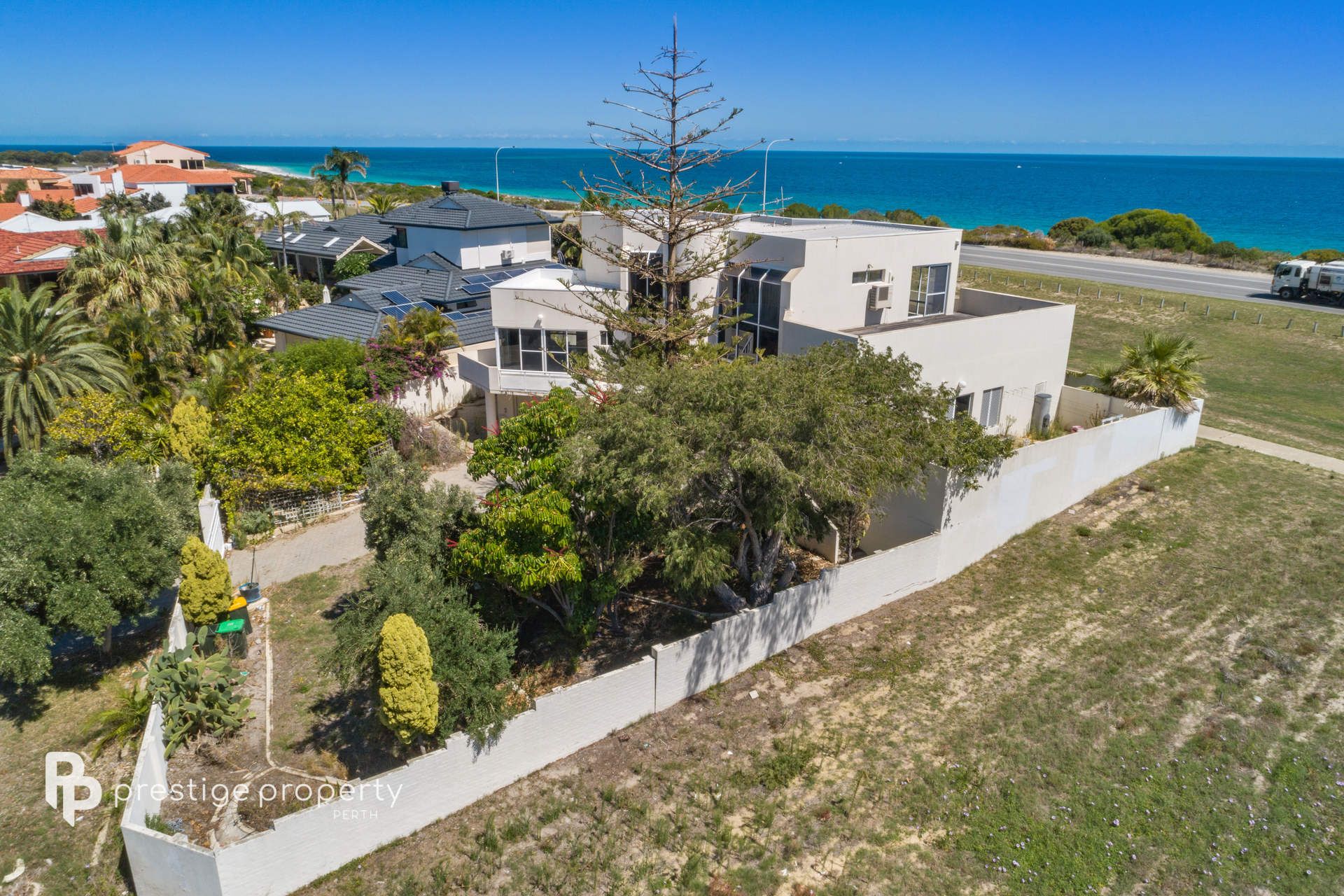 113 Castlecrag Drive, Kallaroo Prestige Property Perth