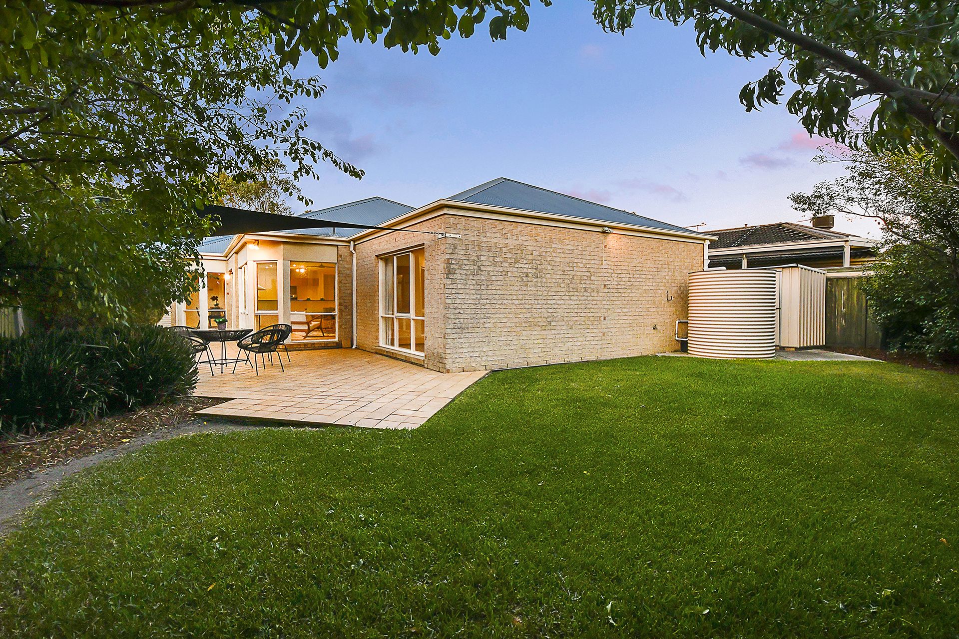 8 Merri Drive, Waterways OBrien Real Estate