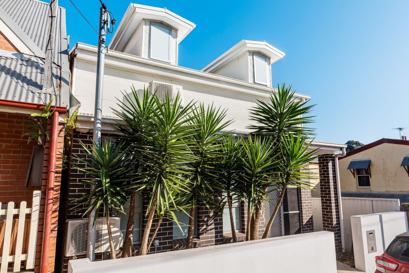 Real Estate For Lease 1 Union Street Waterloo , NSW