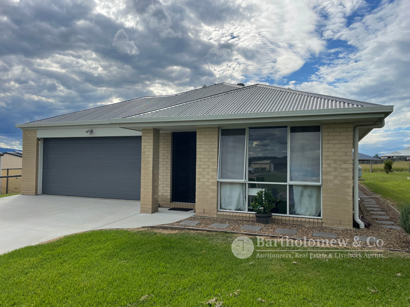 Real Estate For Sale 5 Mengel Court Kalbar , QLD