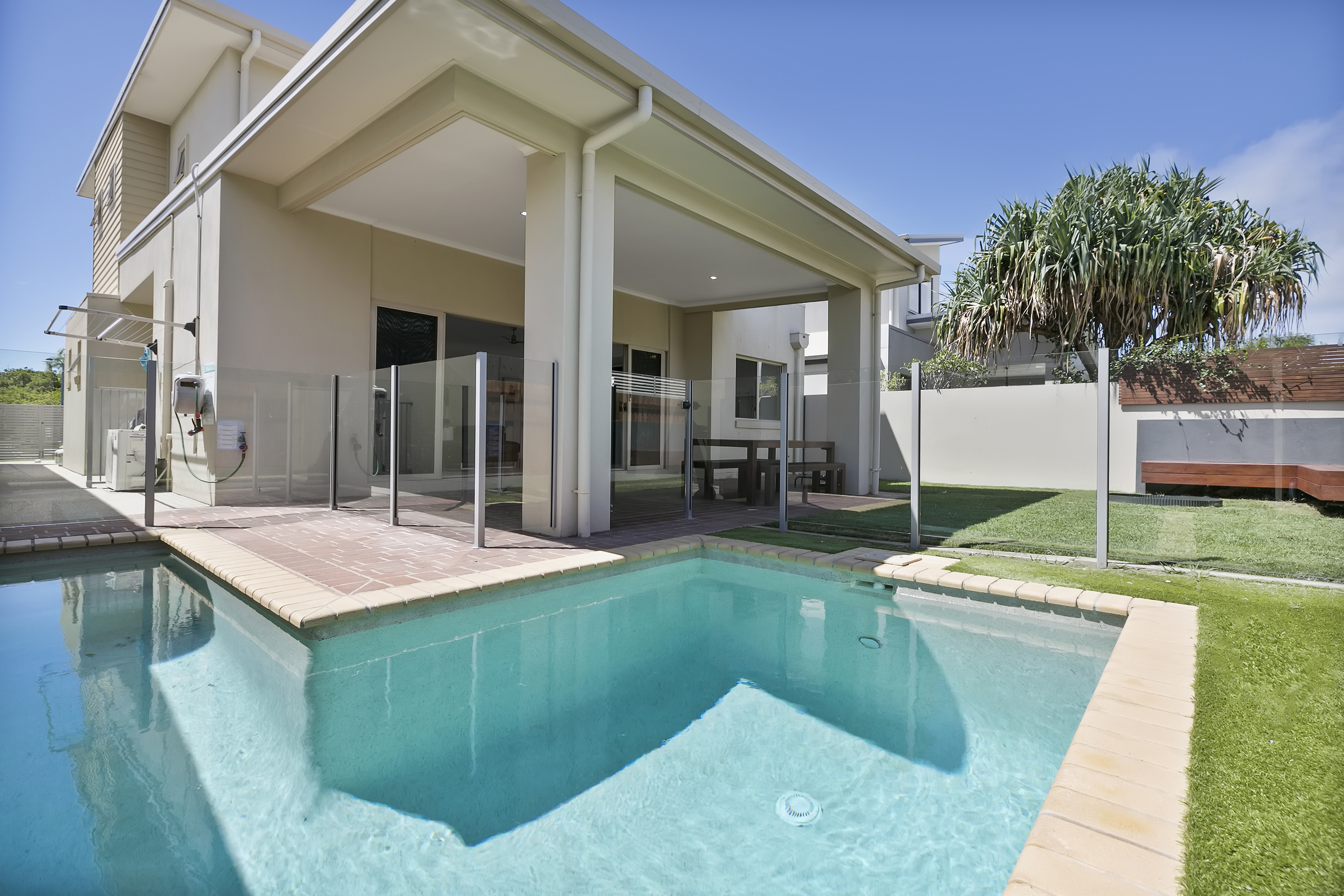 Real Estate For Sale 29 Tarawa Street Kawana Island , QLD