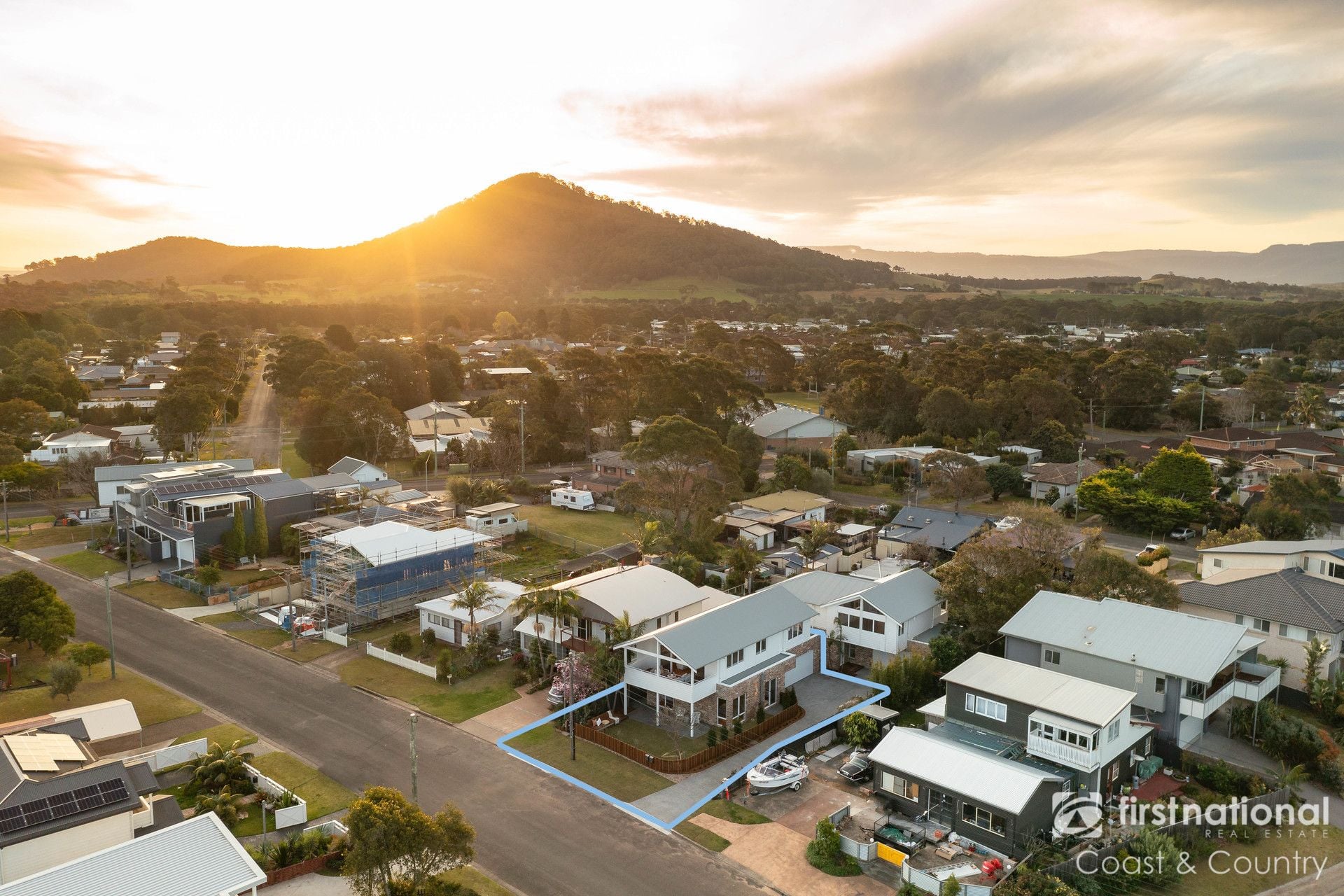 73A River Road, Shoalhaven Heads First National Coast & Country Real
