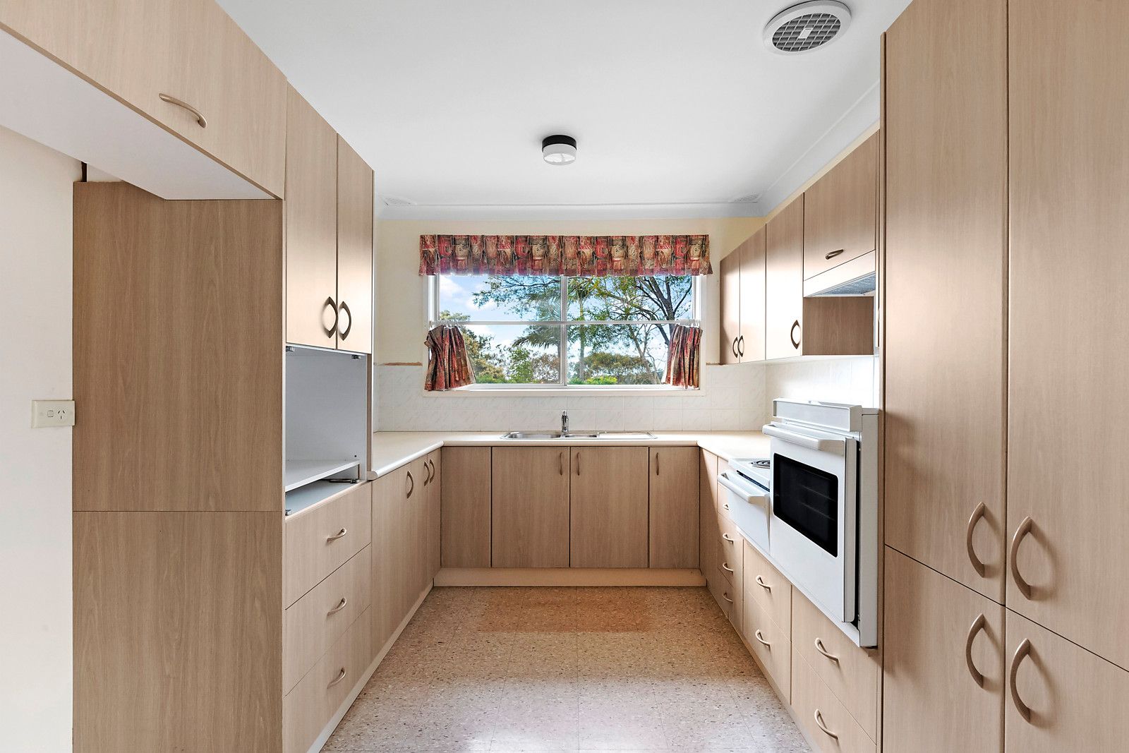 Real Estate For Sale 54 Croston Road Engadine , NSW