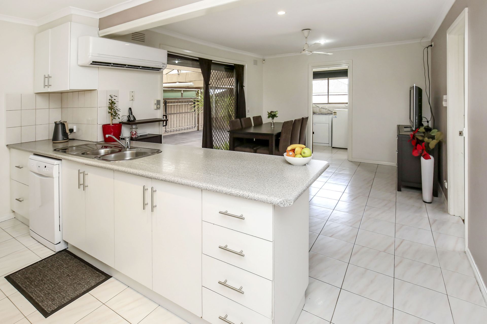 Real Estate For Sale 9 Mindoro Crescent Lalor , VIC