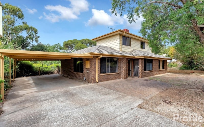 Real Estate For Sale 30 Latimer Crescent Trott Park , SA