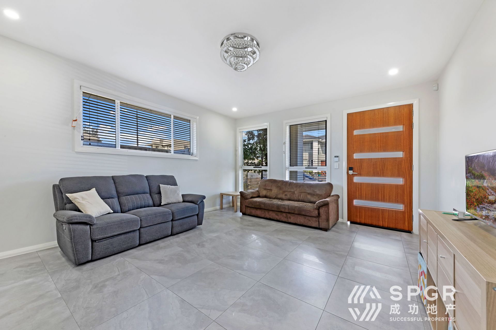 16/ Hazelbrook Street, The Ponds SPGR