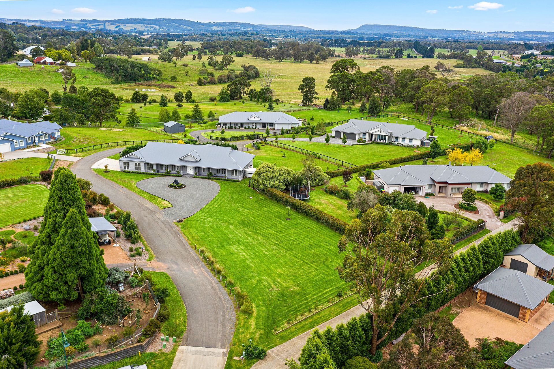 Real Estate For Sale 5D Hazelton Drive Moss Vale , NSW