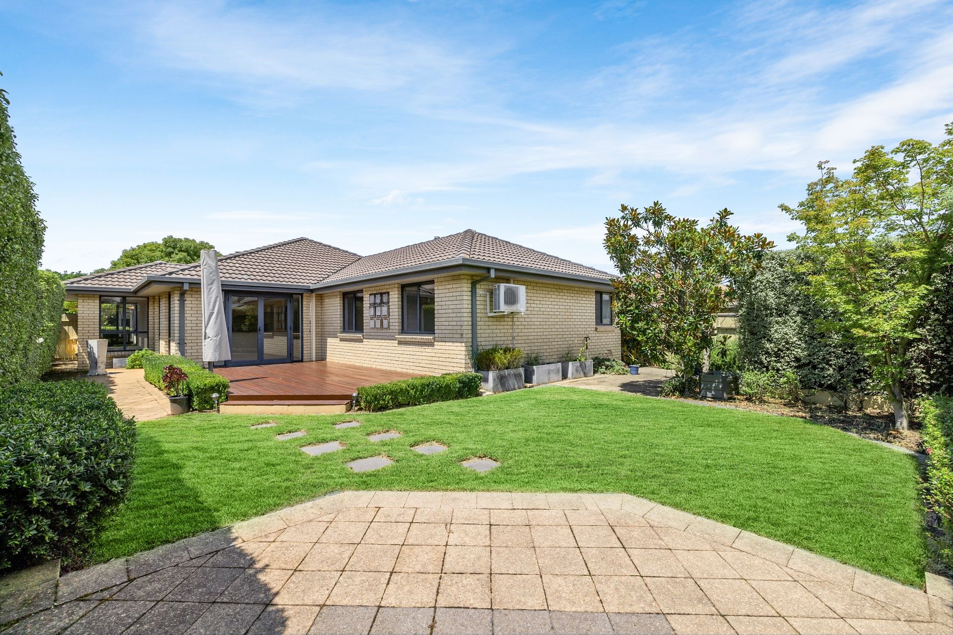 Real Estate For Lease 18 Heatherdale Street Amaroo , ACT