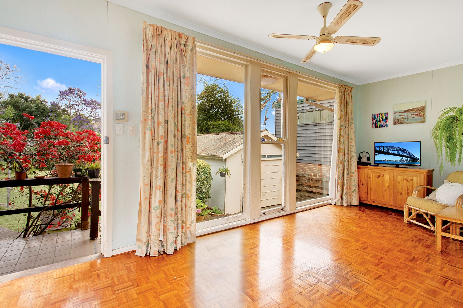 Real Estate For Sale 10 Middle Harbour Road Lindfield , NSW