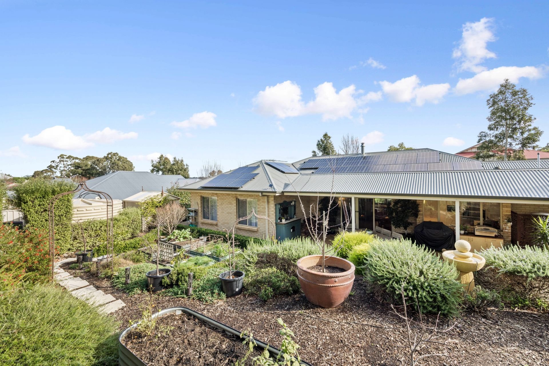 20 Hillcrest Court, Littlehampton Adcock Real Estate