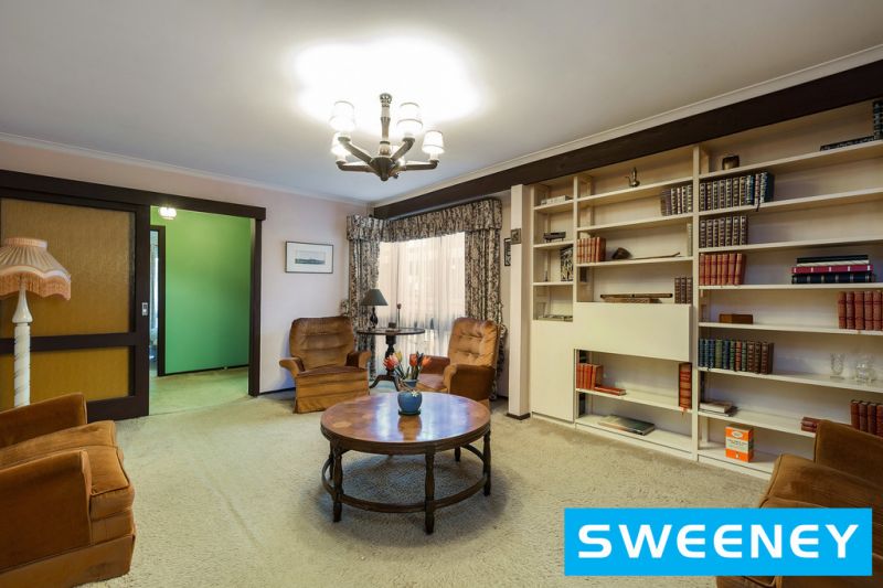 12 McIntyre Drive, ALTONA Sweeney Estate Agents