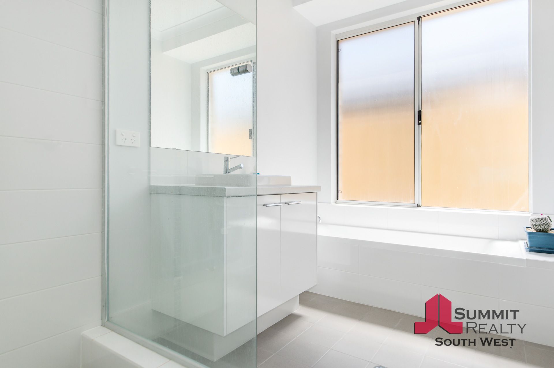 Real Estate For Sale 13 Muir Road Dalyellup , WA