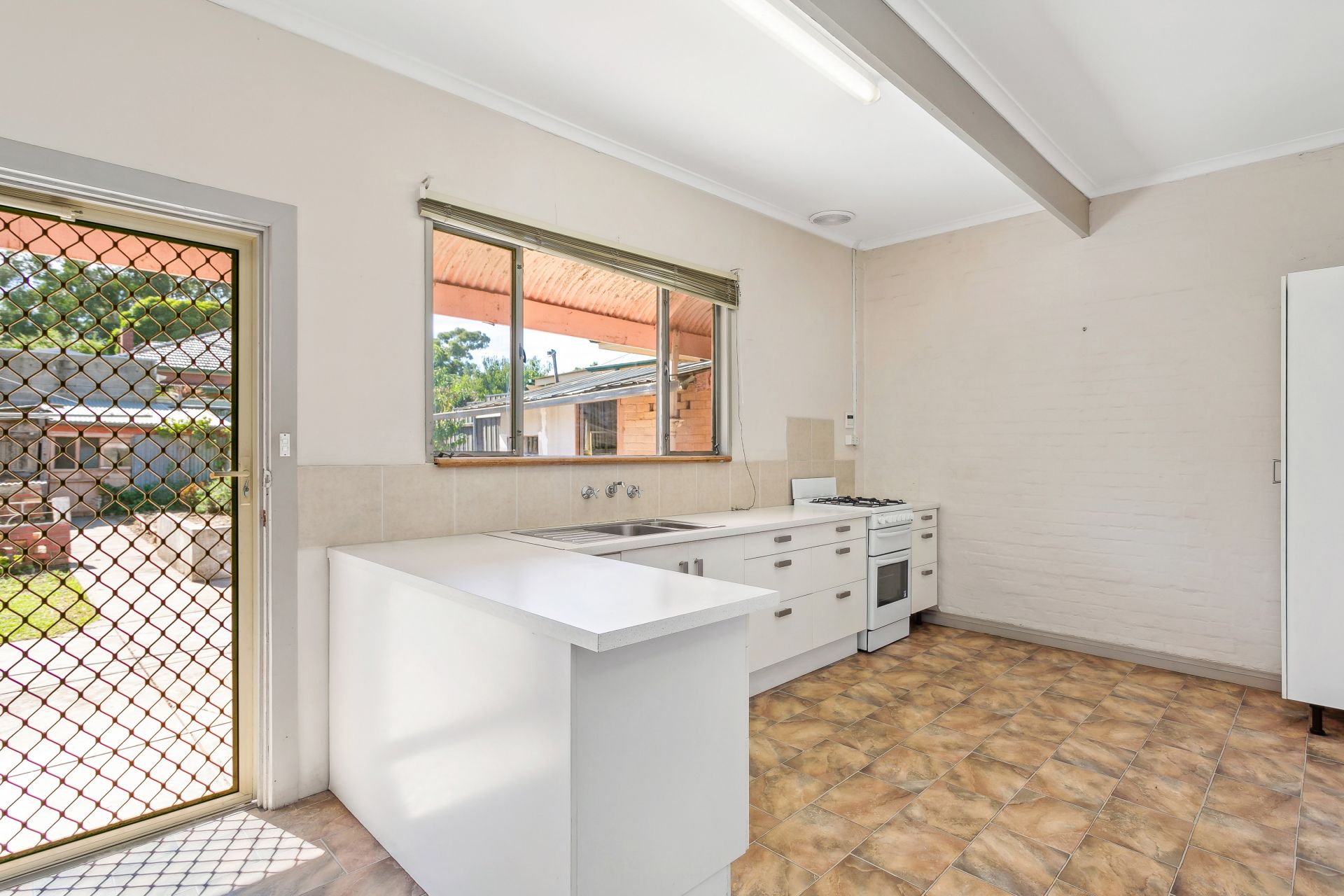 12 Loch Street, Stepney Williams Real Estate