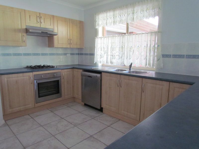 Sold property 364950 for 5 Lumsden Court Evanston Park , SA 5116