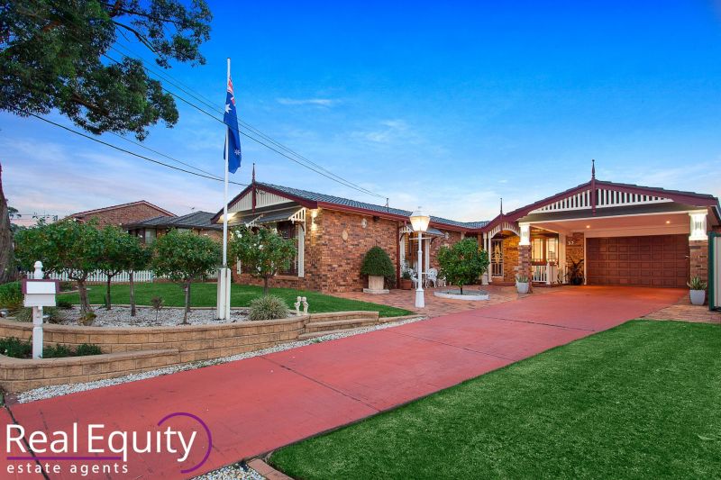 Real Estate For Sale 32 Whelan Avenue Chipping Norton , NSW