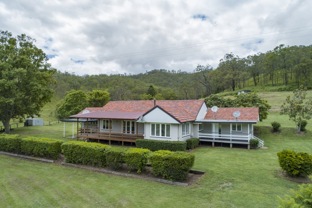 Real Estate For Sale 279 Camp Creek Road Running Creek , QLD