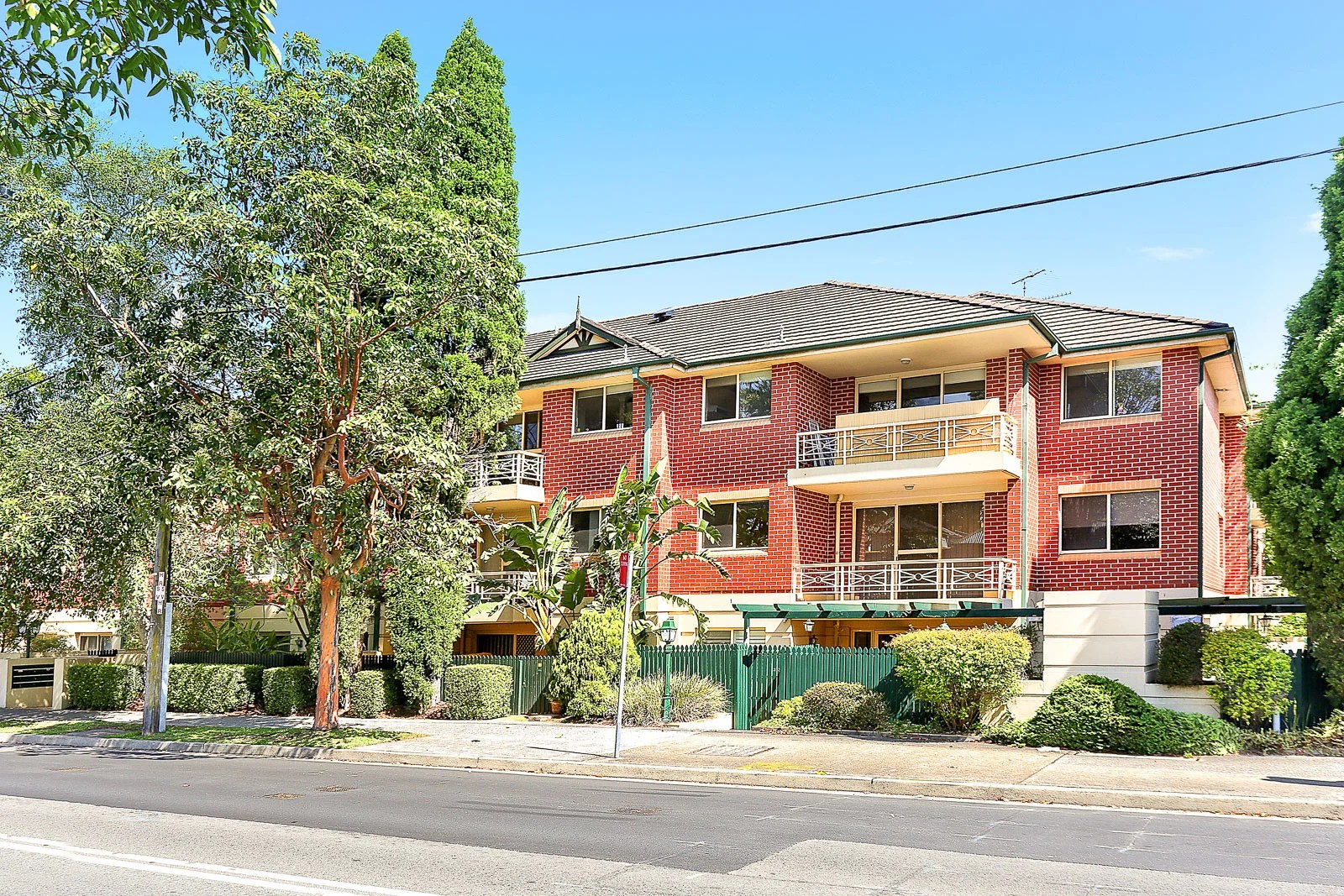 Real Estate For Lease 18/143 Ernest Street Crows Nest , NSW
