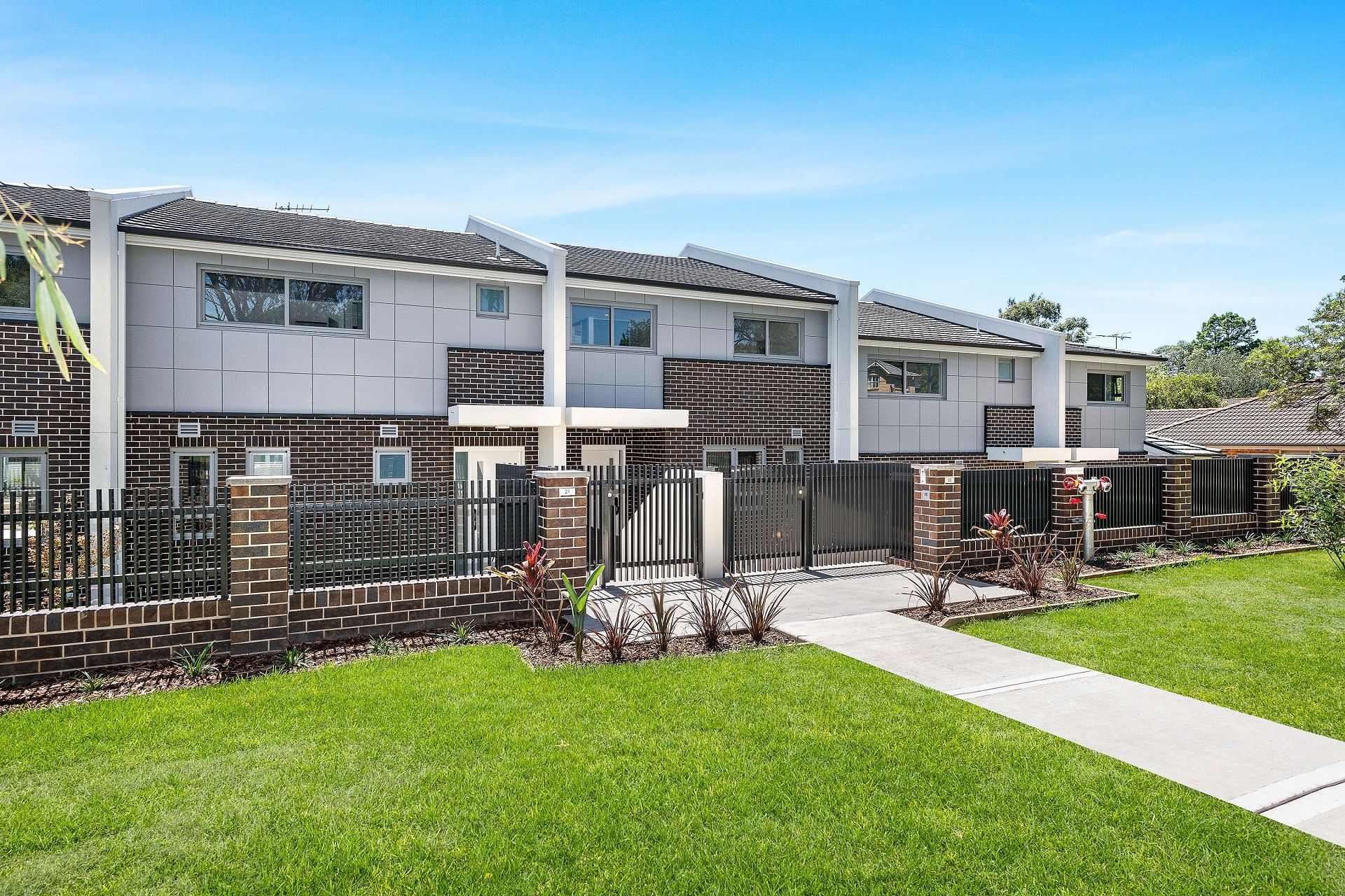 Real Estate For Sale 10 Cecil Avenue Castle Hill , NSW