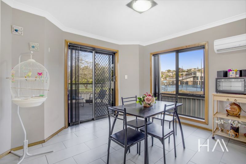 2/69 West Park Grove, Park Grove Harrison Agents