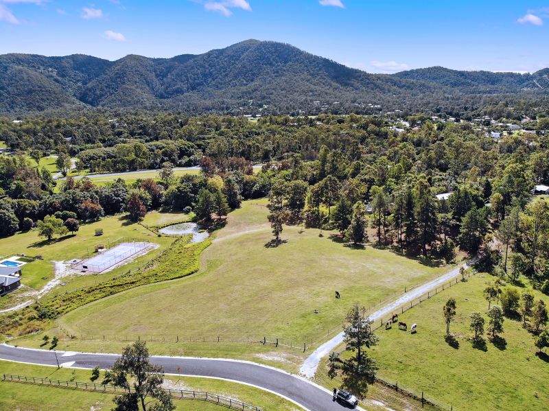 Real Estate For Sale 30 Springlands Place Highvale , QLD