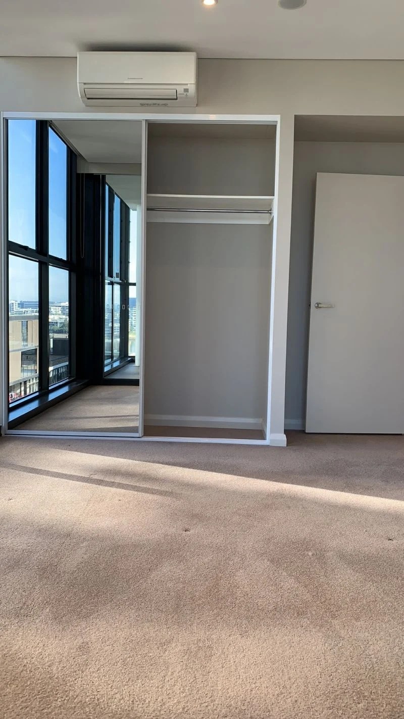 803/1 Wentworth Place, Wentworth Point Victory Lease