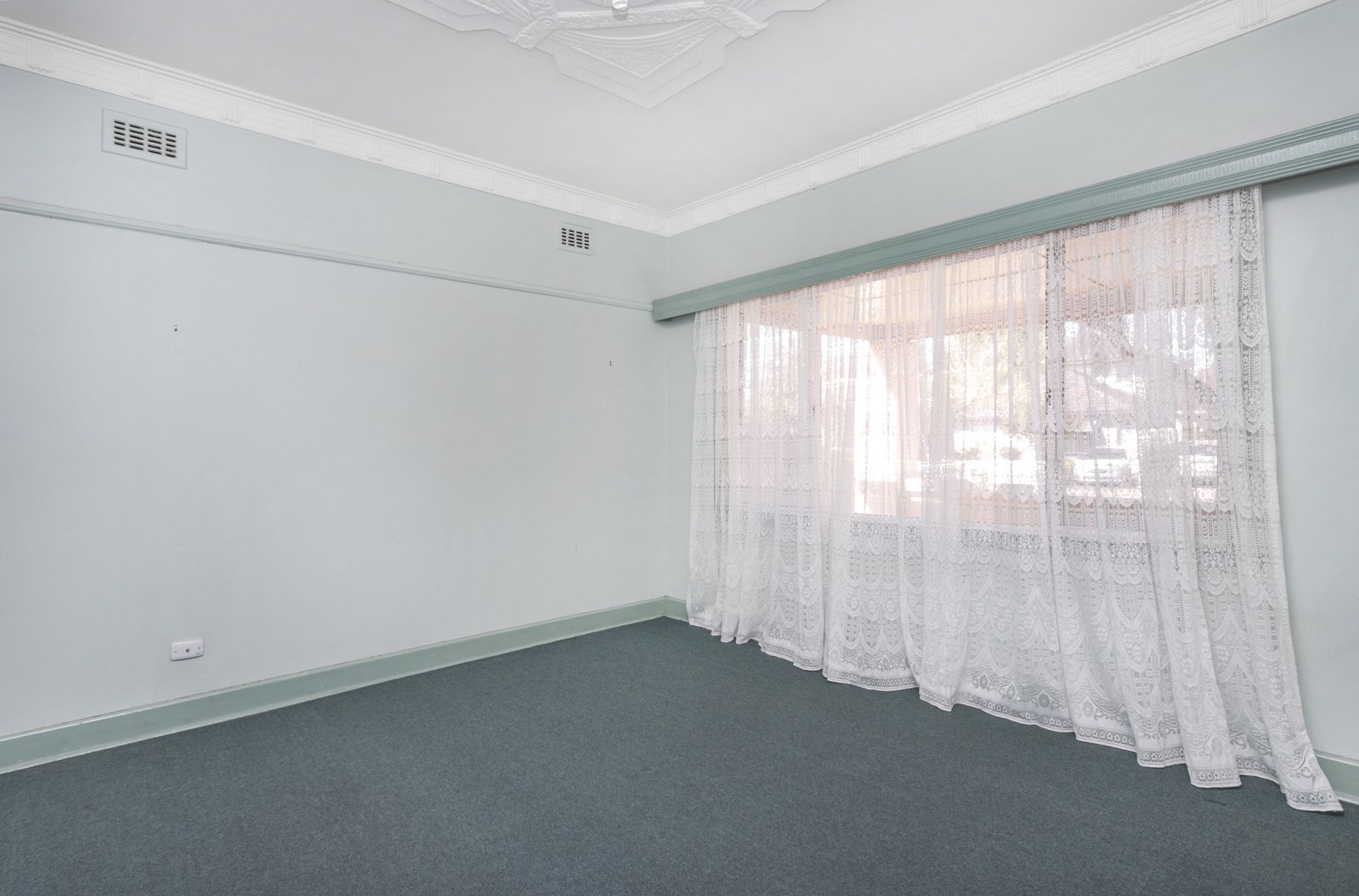 36 Austin Crescent West, Yarraville Sweeney Estate Agents