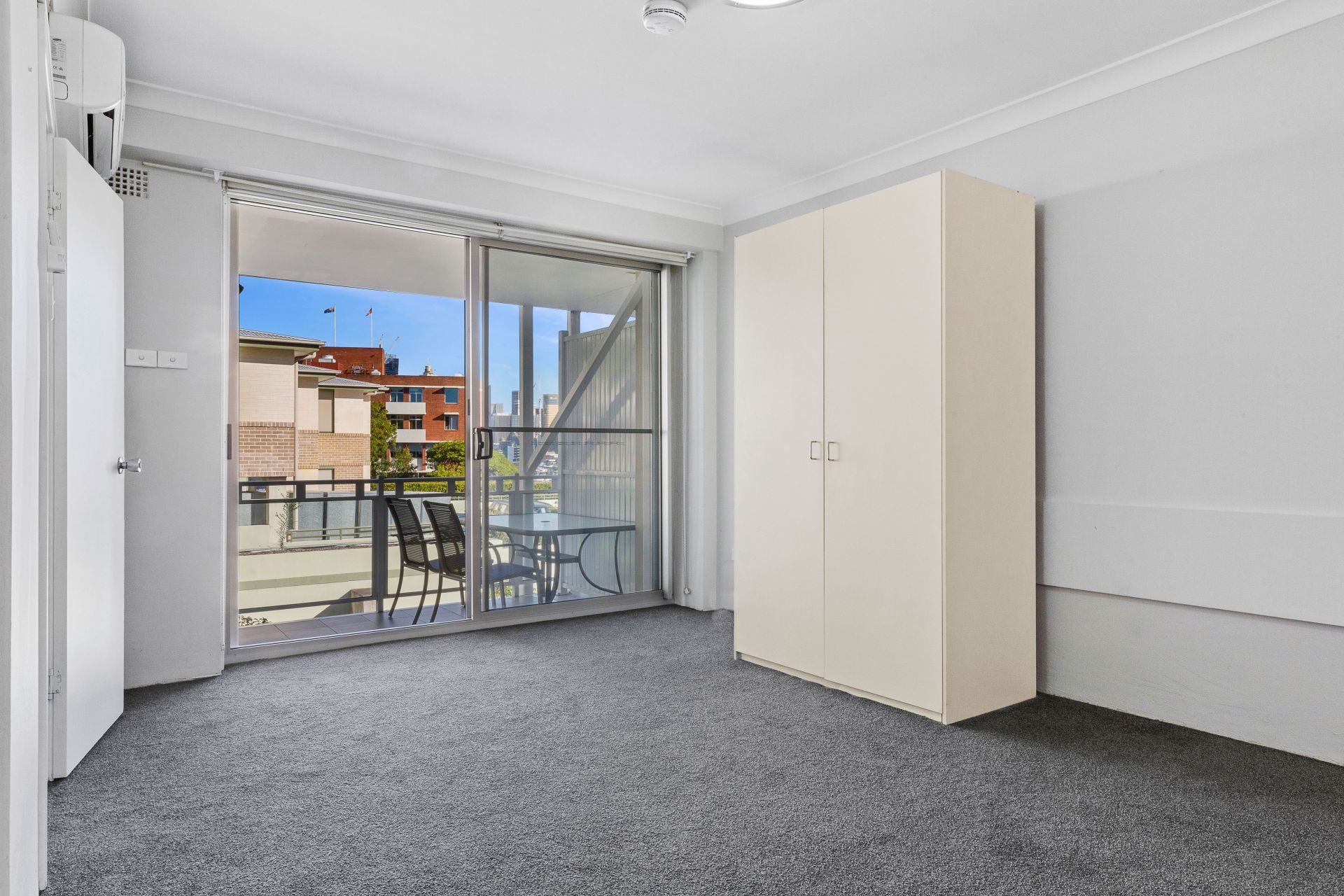 12/33 Fitzroy Street, KIRRIBILLI McConnell Bourn Pty Ltd