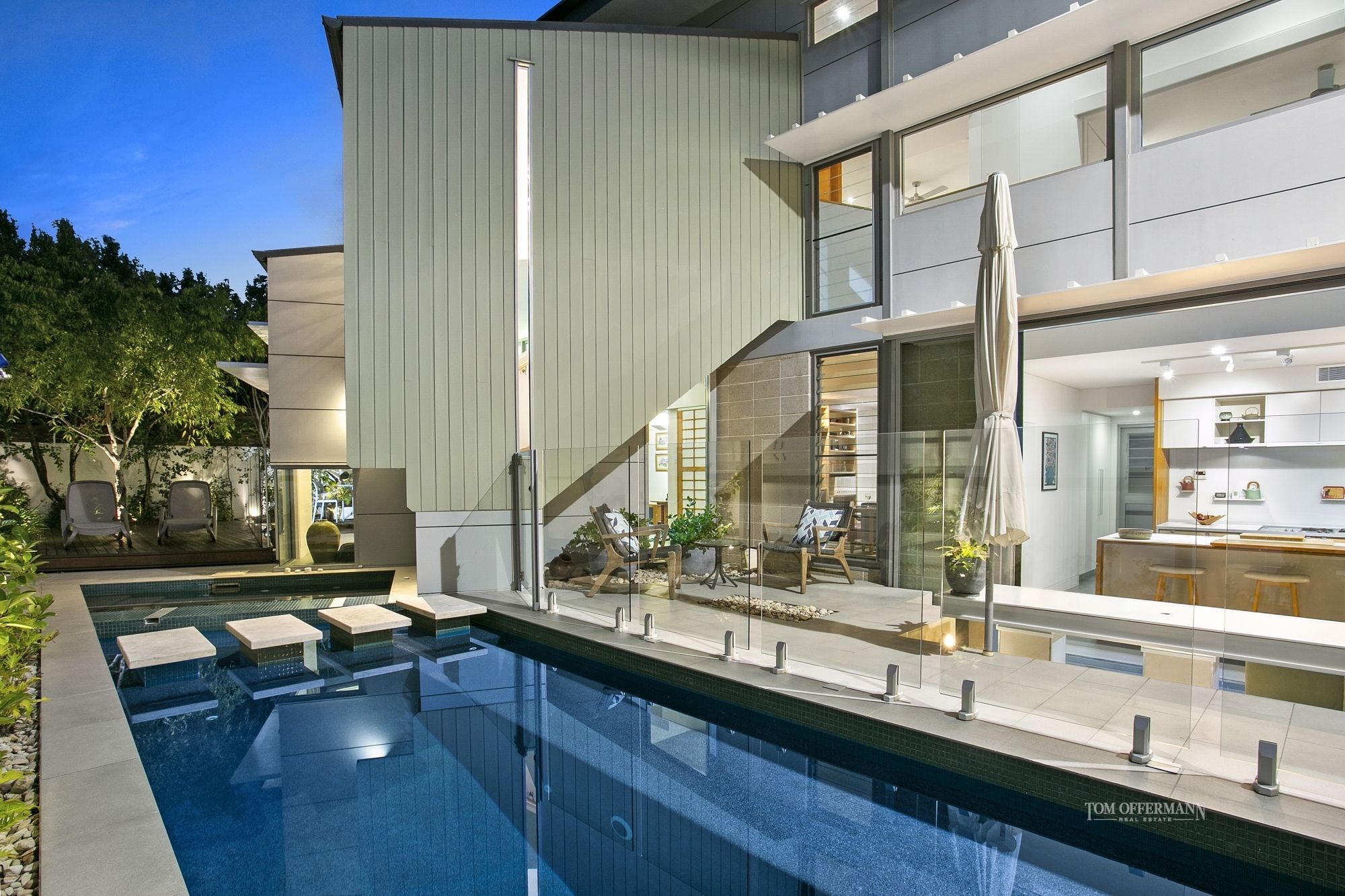 Real Estate For Sale 7 Lake Edge Drive Noosa Heads , QLD