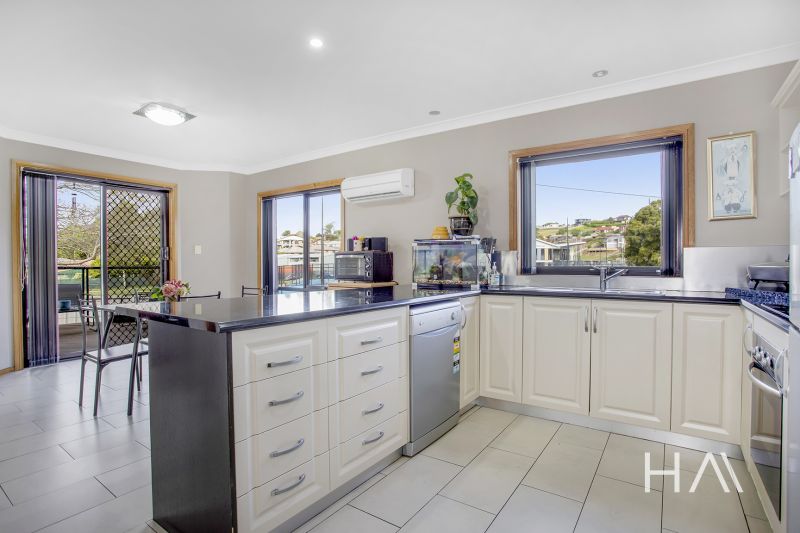 2/69 West Park Grove, Park Grove Harrison Agents