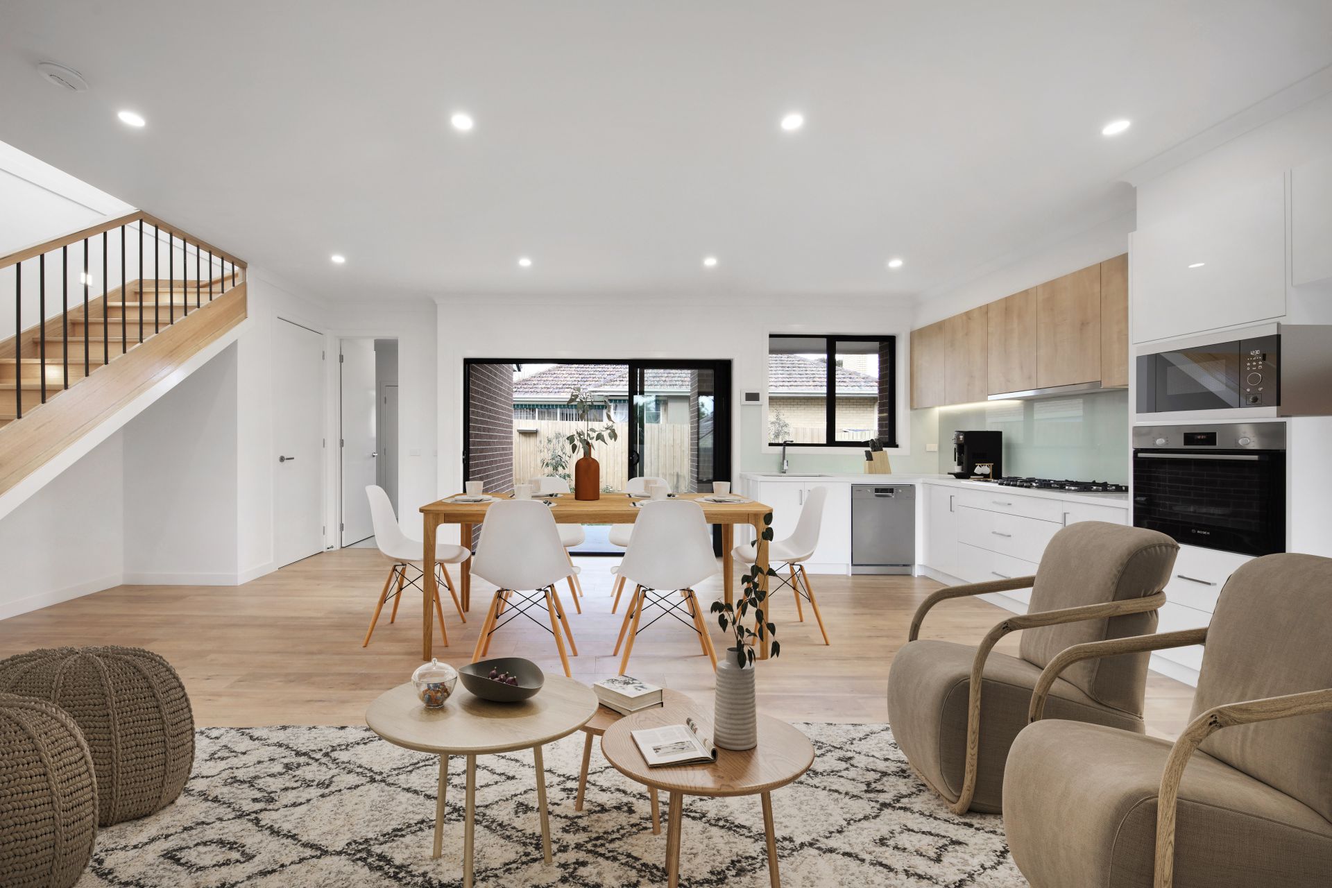 2/1 Oakleigh Street, Oakleigh East OBrien Real Estate