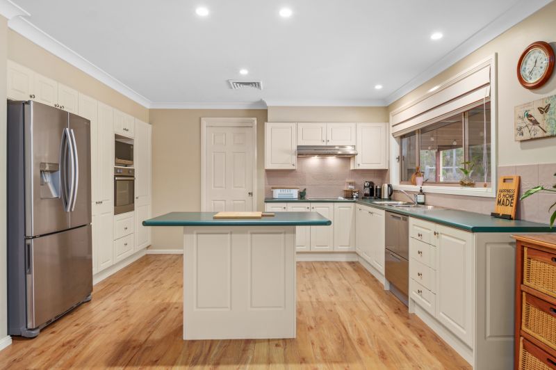 Real Estate For Sale 16 Bluebell Close Weston , NSW