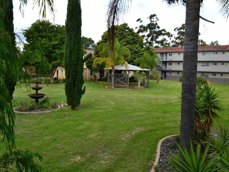 Real Estate For Lease 8/1 Stallard Place Withers , WA