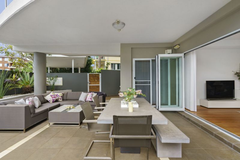 Real Estate For Sale 1/10 Harbour Street Wollongong , NSW