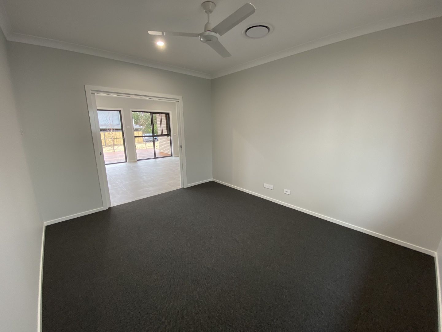Real Estate For Lease 10 Deepwater Circuit North Kellyville , NSW
