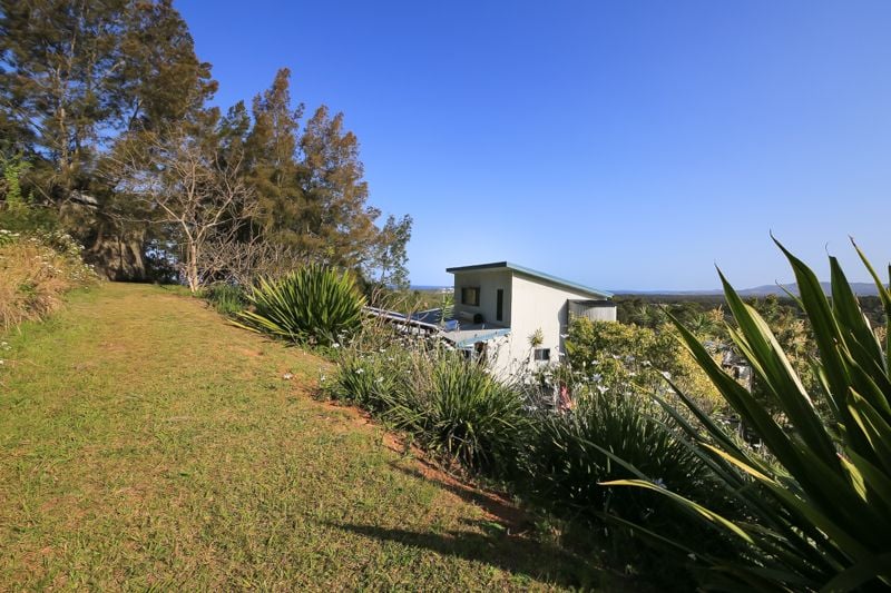 Real Estate For Sale 6 Jade Close Emerald Beach , NSW