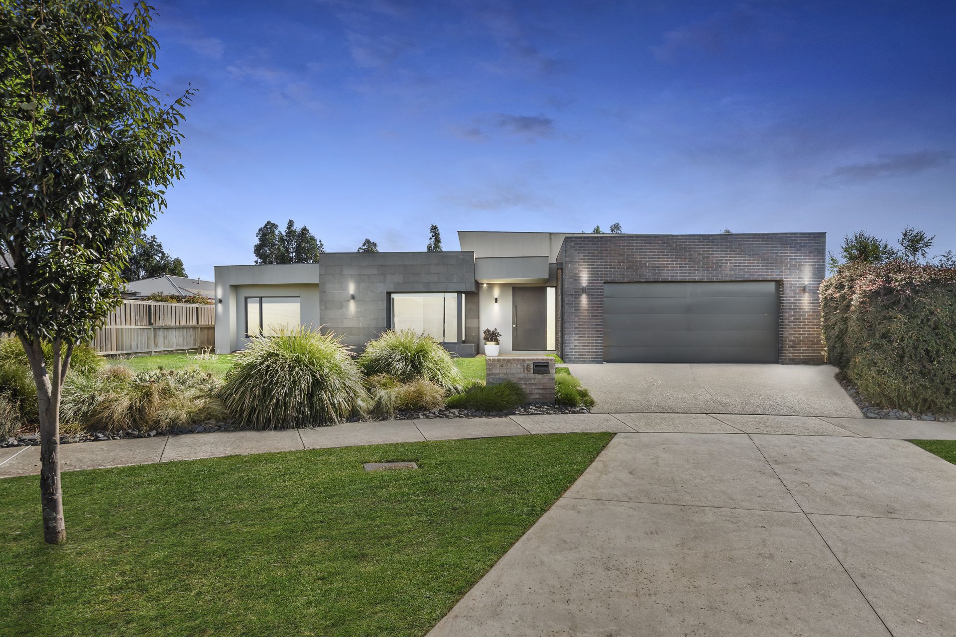 16 Chesterfield Avenue, Warragul OBrien Real Estate