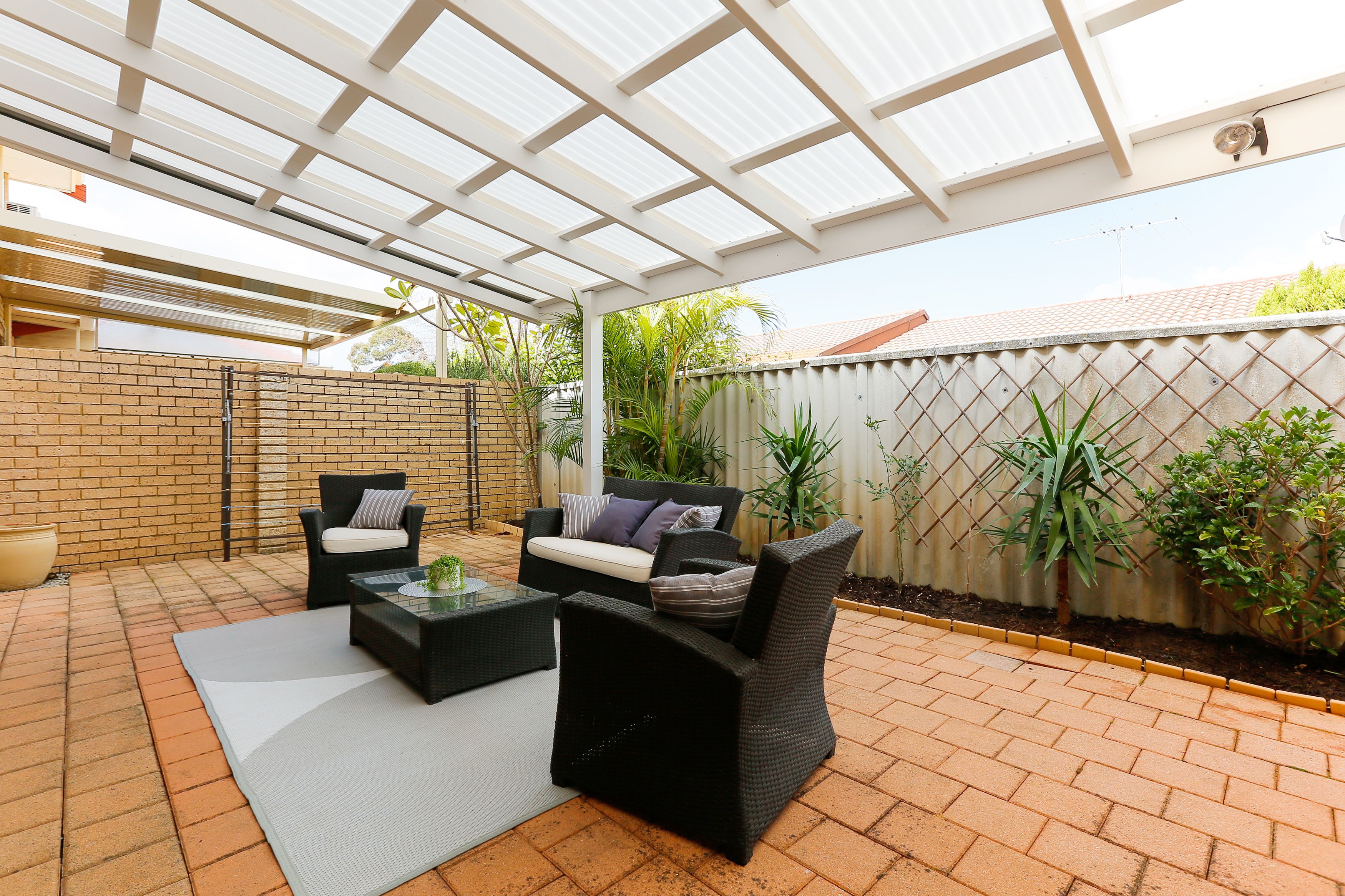 Real Estate For Sale 3/25 Leonora Street Como , WA