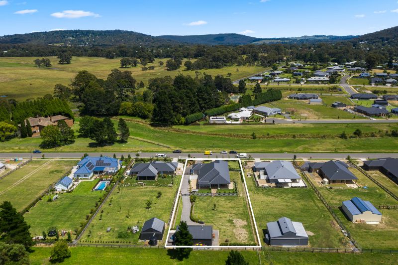 Real Estate For Sale 18 Challoner Rise Renwick , NSW